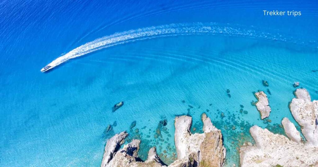 Where is the blue water in Italy?