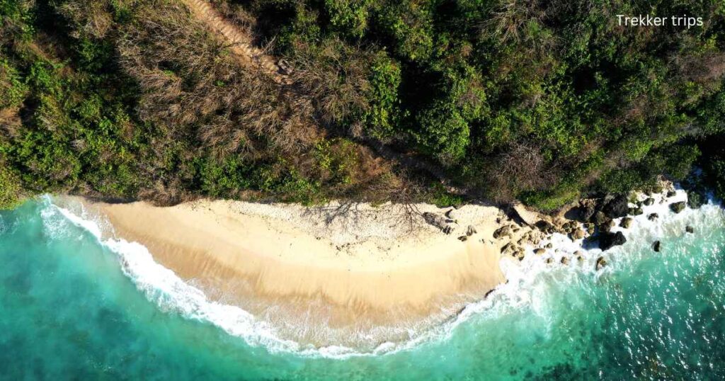 Is the ocean clear in Bali?